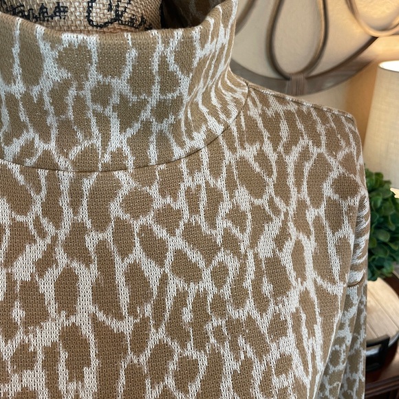 New with Tag Loft Tan & White Animal Print High Neck Lightweight Sweater - Picture 3 of 13
